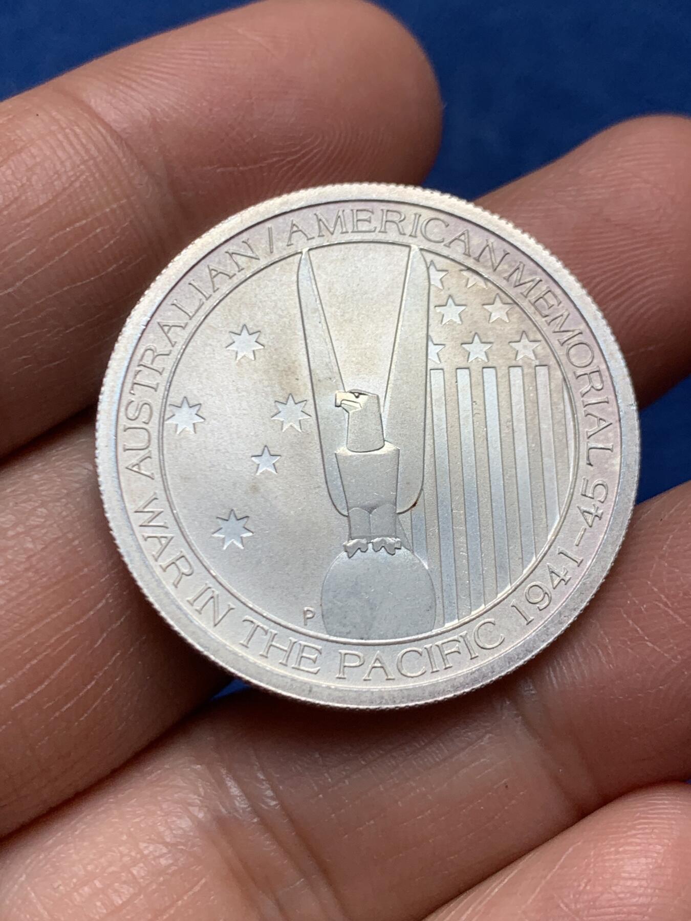 《竞宝斋》第466场 周日，周一 2场连拍 （全场包邮）欢迎送拍 2013年澳大利亚纪念二战澳籍美军50分银币，1/2盎司，15.8克，999银