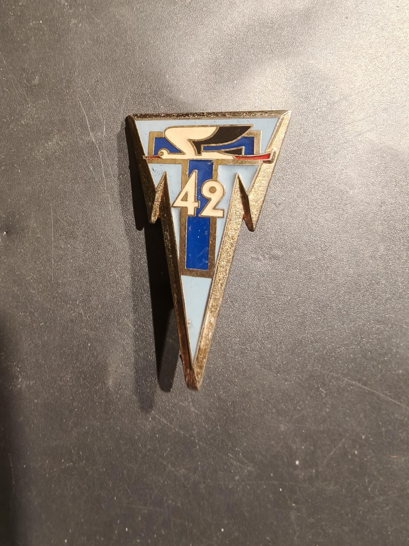 老王徽章第185期 法国陆军第42通信团证章