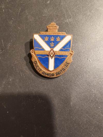 老王徽章第185期 - 美国陆军第131步兵团证章    二战时期铜质珐琅
