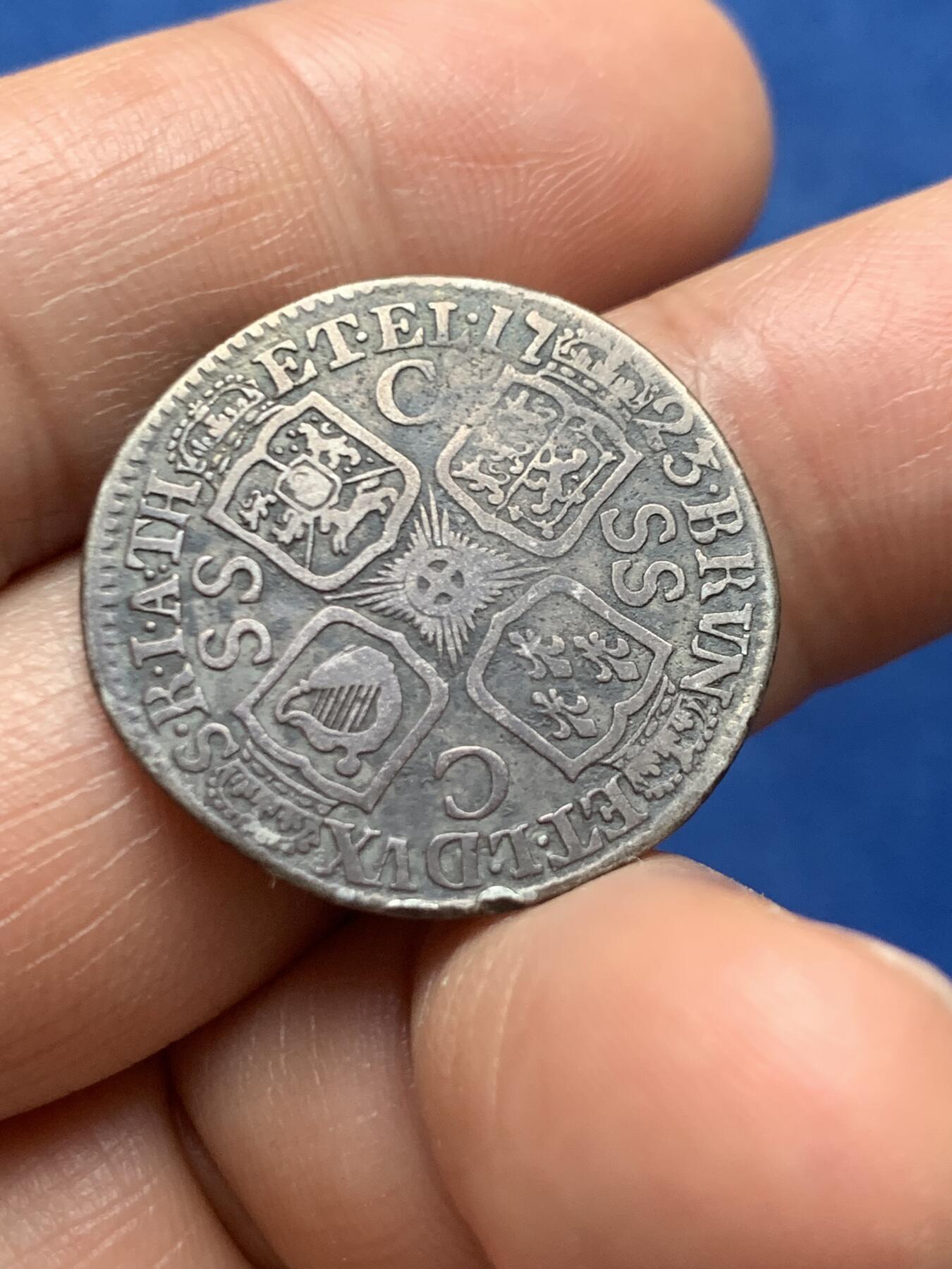 《竞宝斋》第466场 周日，周一 2场连拍 （全场包邮）欢迎送拍 英国 1723年 乔治一世 ssc1先令 银币 原味包浆 少见品种