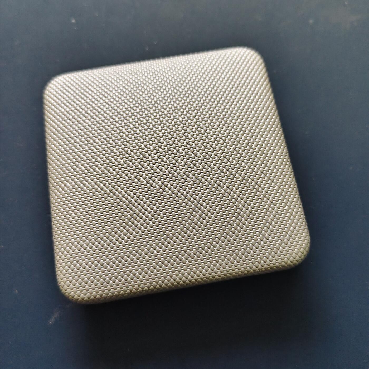 【全场包邮】纯粹捡漏拍509场 【少见】哈萨克斯坦2016年500腾格草原宝藏系列阙特勒彩色精制纪念银币-盒证全-量5000