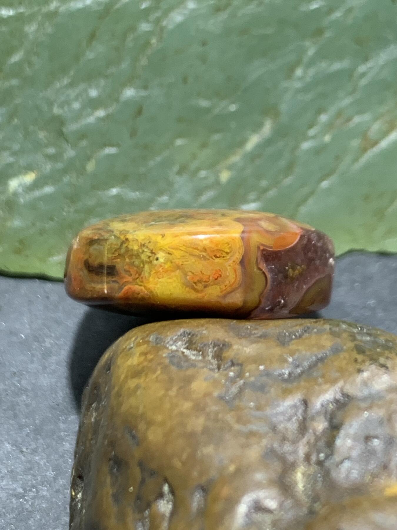 高玉化冰飘草花纹战国红玛瑙随形平安扣一个