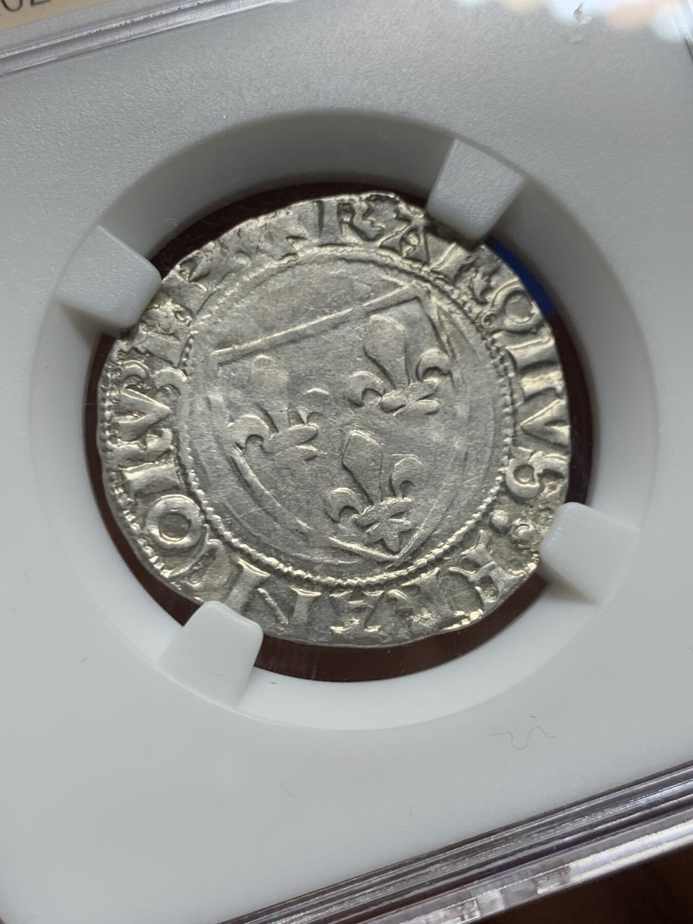 《竞宝斋》第466场 周日，周一 2场连拍 （全场包邮）欢迎送拍 ZDGS Ch XF 1380-1422年 中世纪法国查理六世1Blanc银币 铸造于百年战争时期，十分有历史意义，打制细节佳。