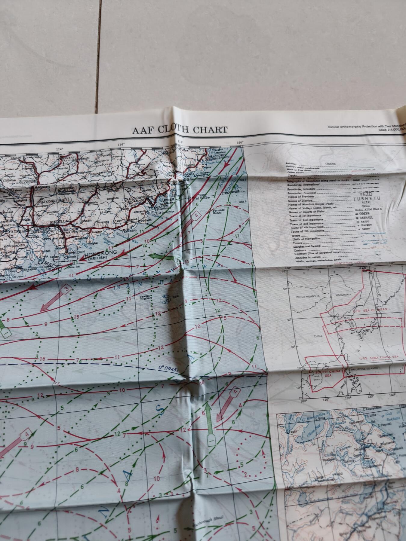 老王徽章第185期 美国二战陆军航空兵逃生图 正面为日本与中国南海 背面为中国东海 大型尺寸约1.2米×1.2米