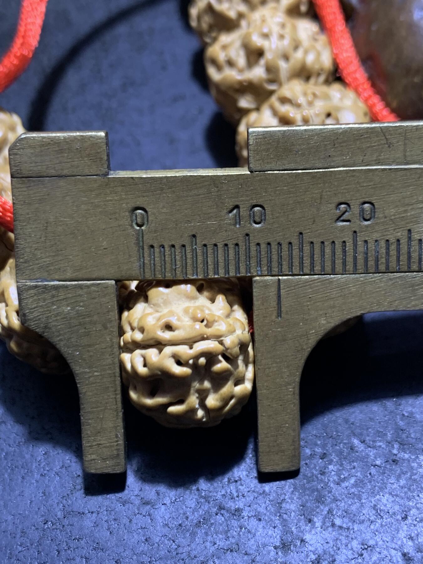 精美勿里达，藏式梅花麦穗龙金刚菩提手串一条