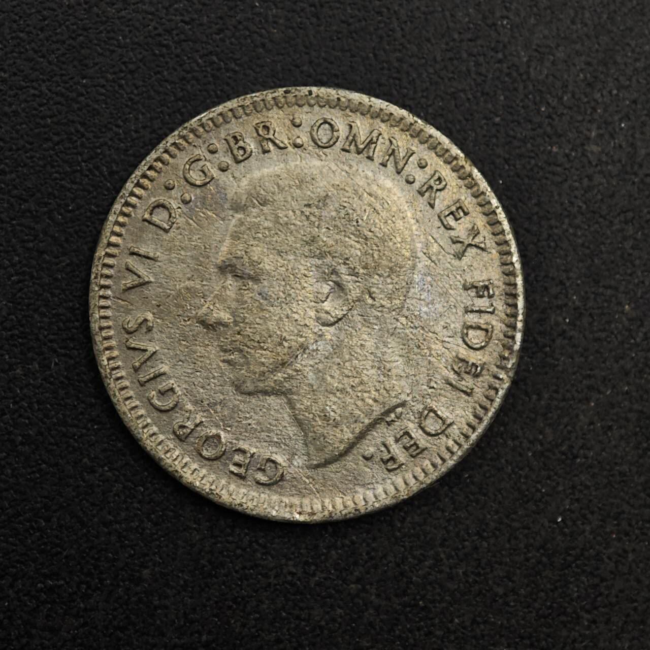 【淘币小摊】实时拍第八百七十四拍   银币散币场    每周一统一发货 澳大利亚1949年乔治六世3便士银币