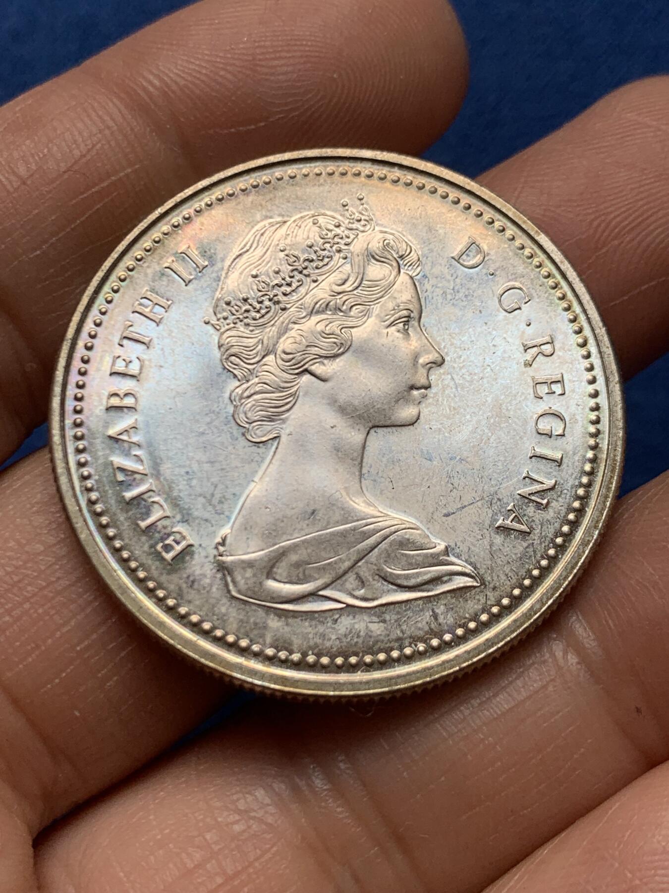 《竞宝斋》第466场 周日，周一 2场连拍 （全场包邮）欢迎送拍 加拿大1973年皇家骑警成立100周年纪念银币