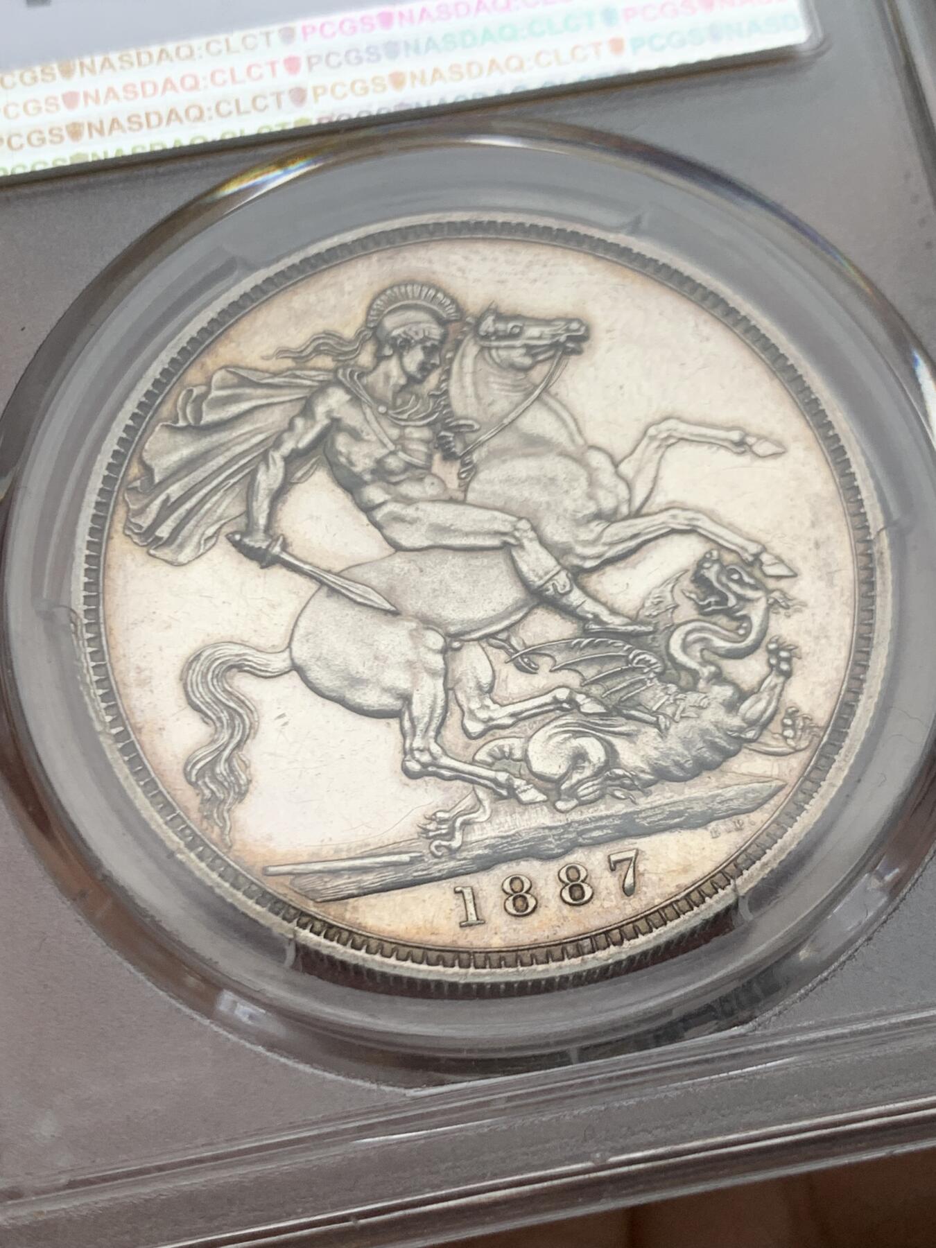 《竞宝斋》第466场 周日，周一 2场连拍 （全场包邮）欢迎送拍 PCGS PR61CAM 英国 1887年 精制高冠马剑克朗 银币 发行量1000的经典大热品种 CAM难得 HA一月份N盒同分61CAM拍卖成交价2684刀（Auction61586,Lot23204)