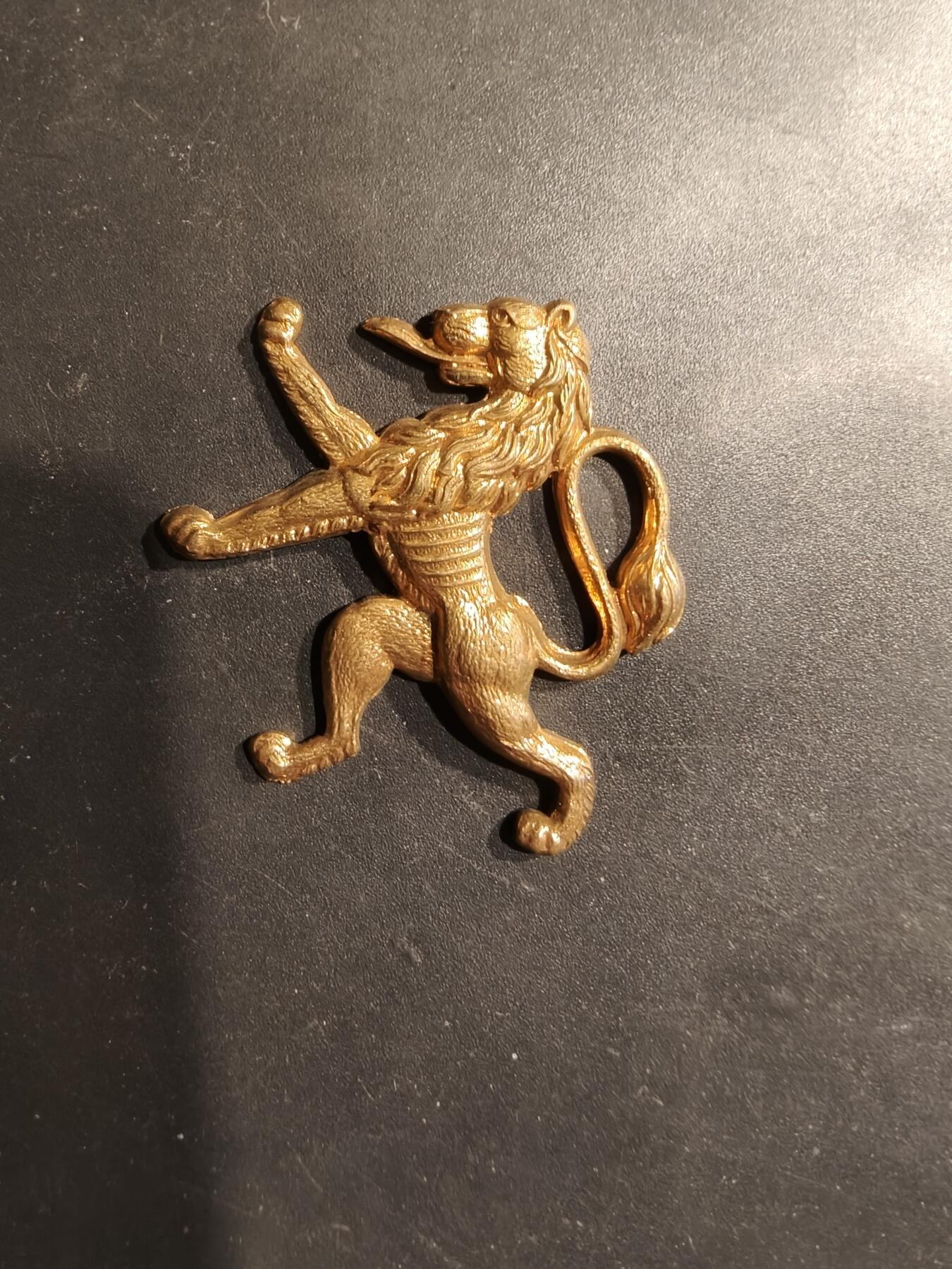 老王徽章第185期 比利时二战自由比利时军团帽徽