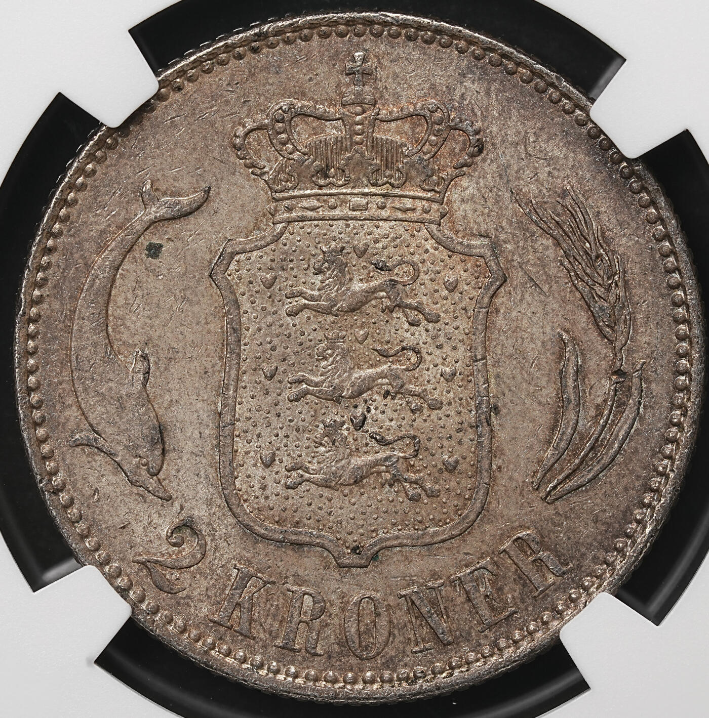 修遠堂世界钱币第106期，请看参拍说明 NGC MS62 1916年丹麦海豚2克朗银币 流通克朗MS较少见