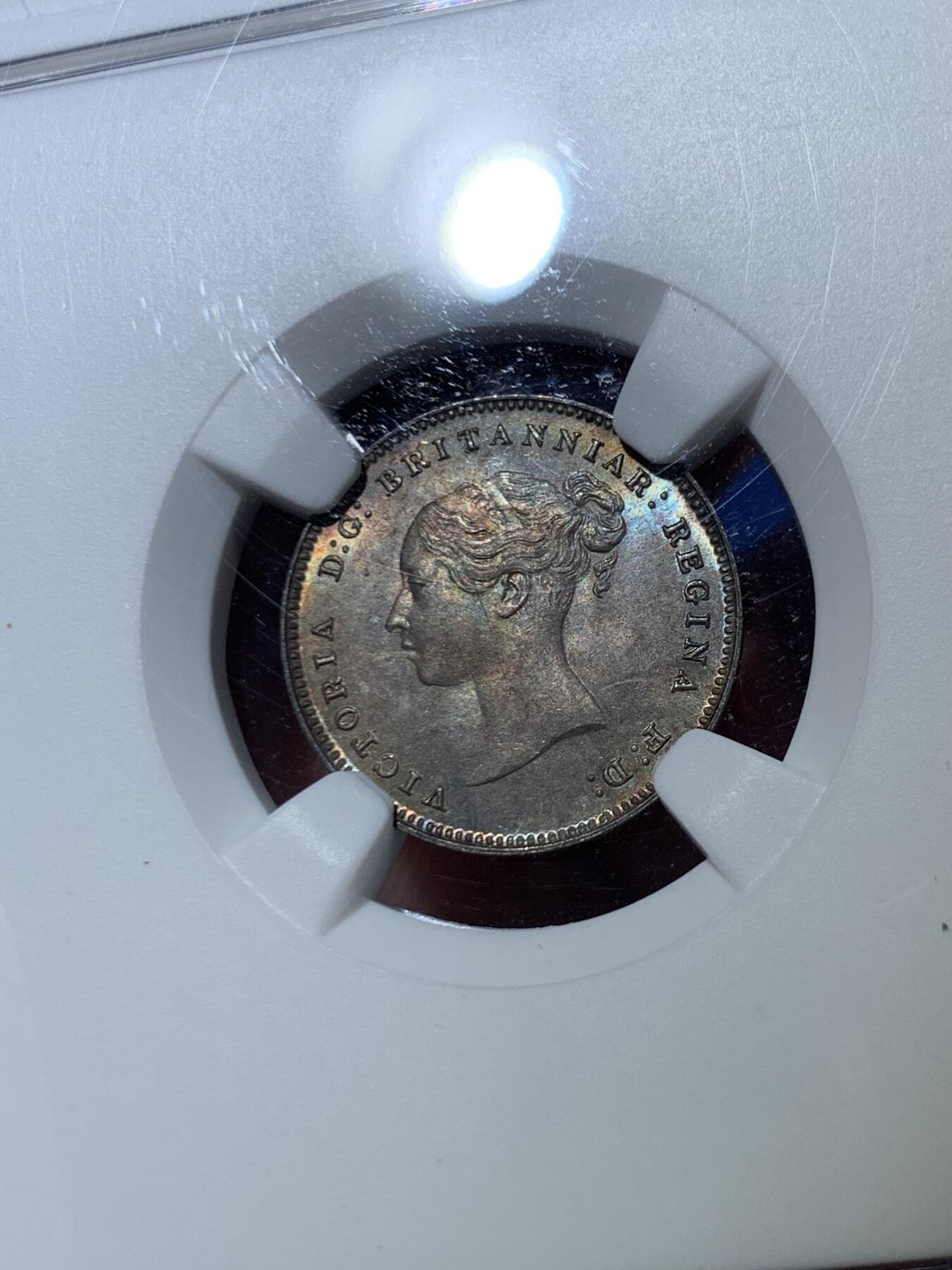 《竞宝斋》第466场 周日，周一 2场连拍 （全场包邮）欢迎送拍 NGC MS64-67 英国1886年小维濯足币1-4便士一套 原盒开出 评级连号 绒盒五彩包浆 状态极好 其中4便士为冠军分 难得