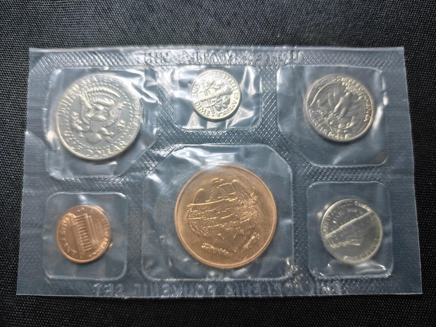 KK钱币收藏小铺   套币 批量/好品散币专场 2月预留时间 周末发货  美国造币厂官方套币 含官方纪念铜章