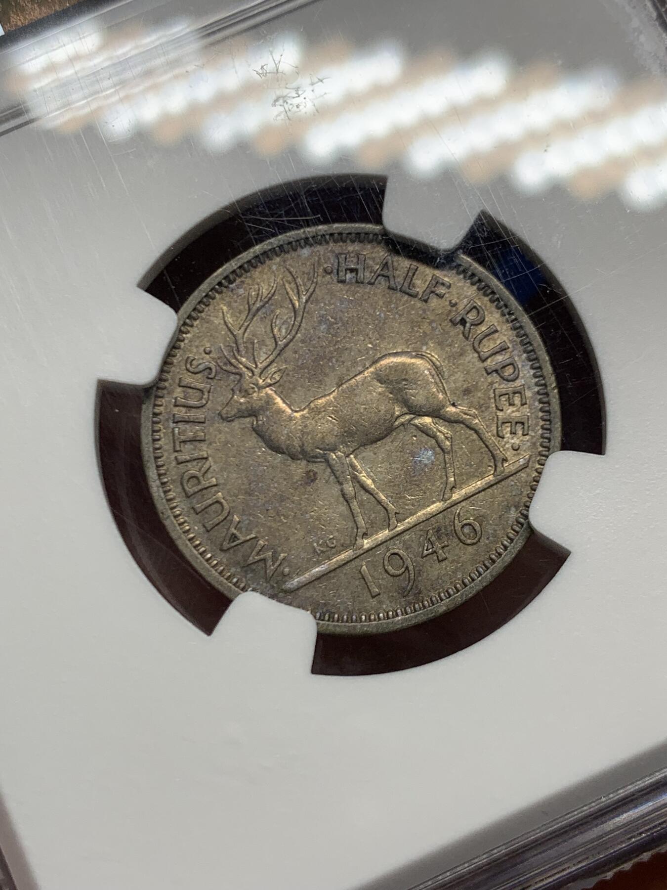 《竞宝斋》第466场 周日，周一 2场连拍 （全场包邮）欢迎送拍 NGC AU50 毛里求斯 1946年 1/2卢比银币 全套里最少的一枚