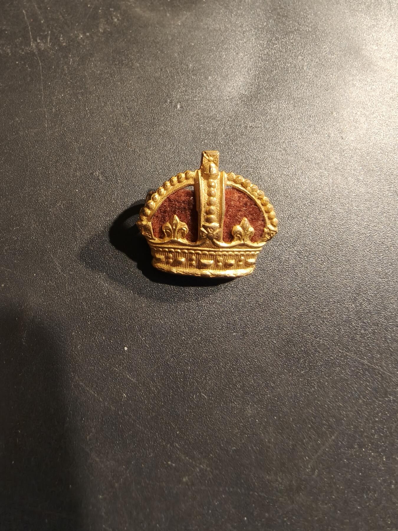 老王徽章第185期 英国军衔配饰国王冠    一战时期