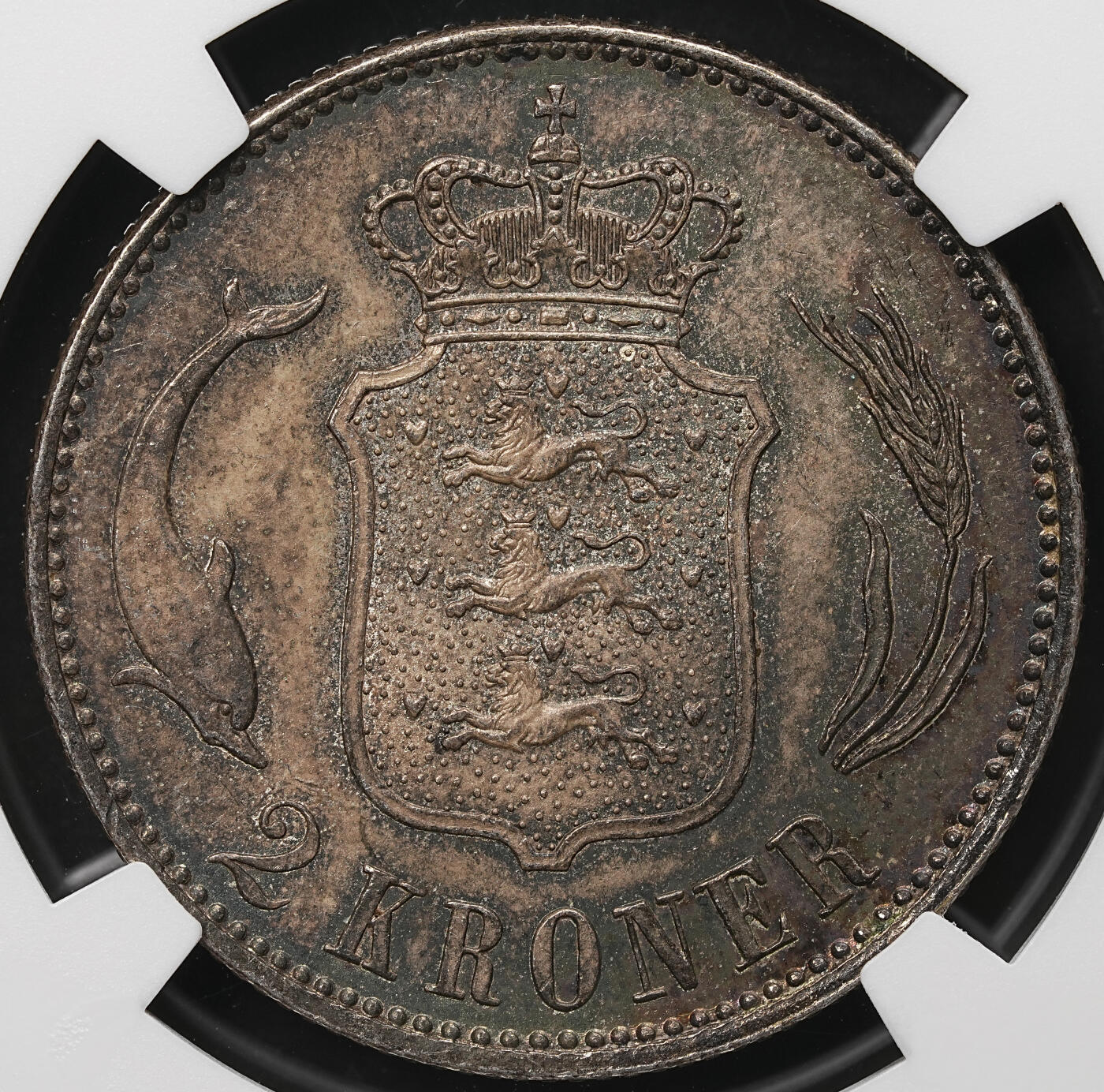 修遠堂世界钱币第106期，请看参拍说明 NGC MS64 1916年丹麦海豚2克朗银币 流通克朗MS较少见，重包浆