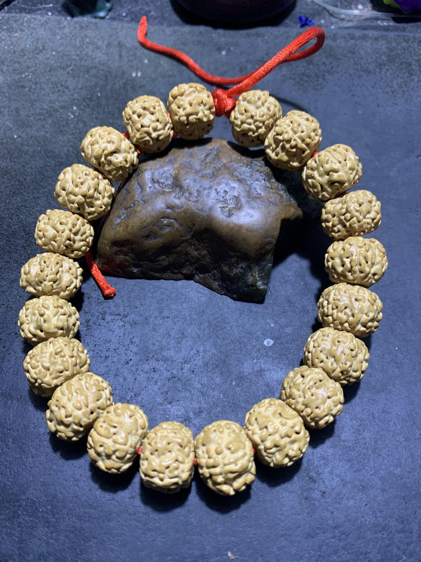 精美勿里达，藏式梅花麦穗龙金刚菩提手串一条