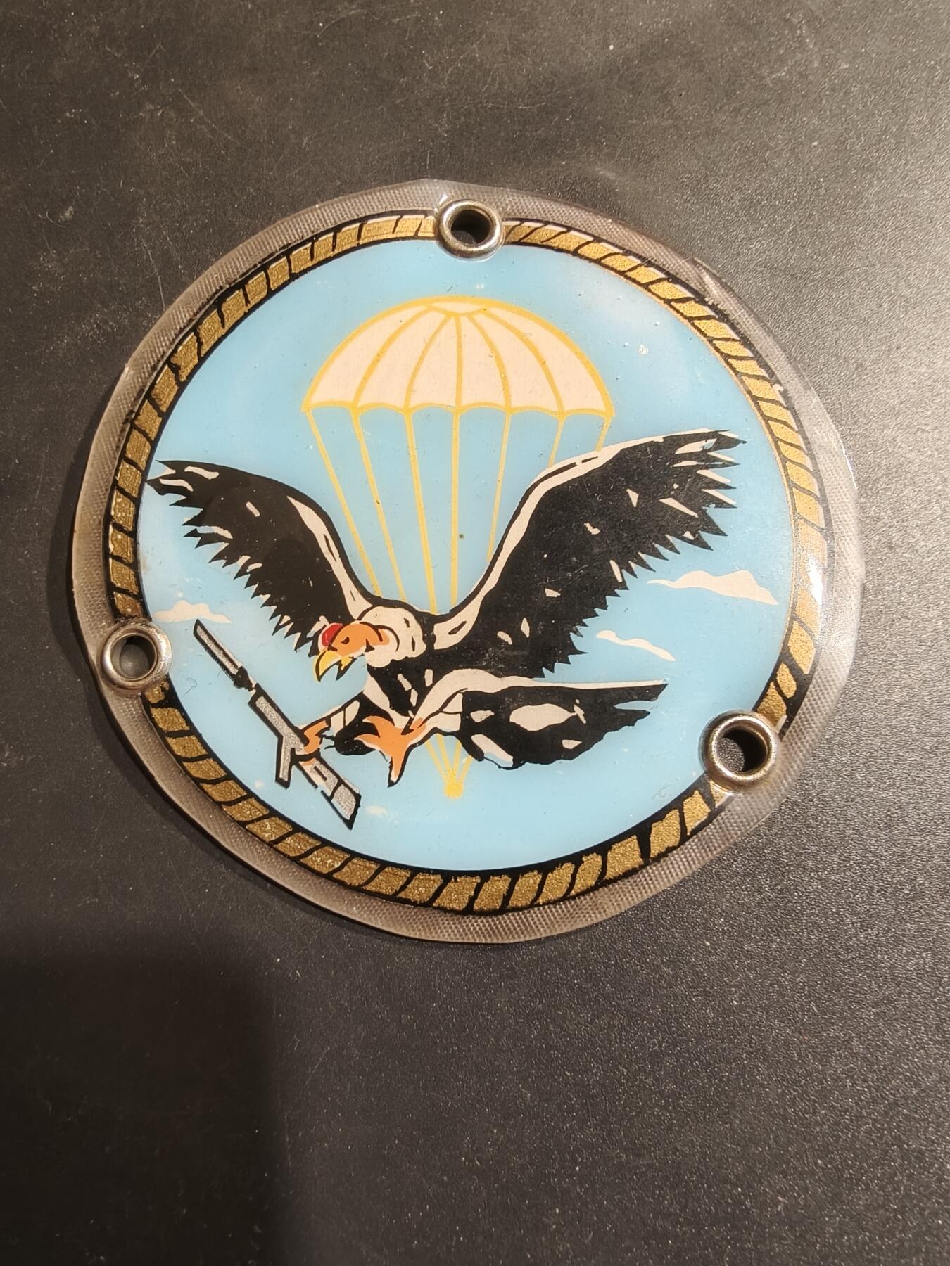 老王徽章第185期 秘鲁空降兵臂章