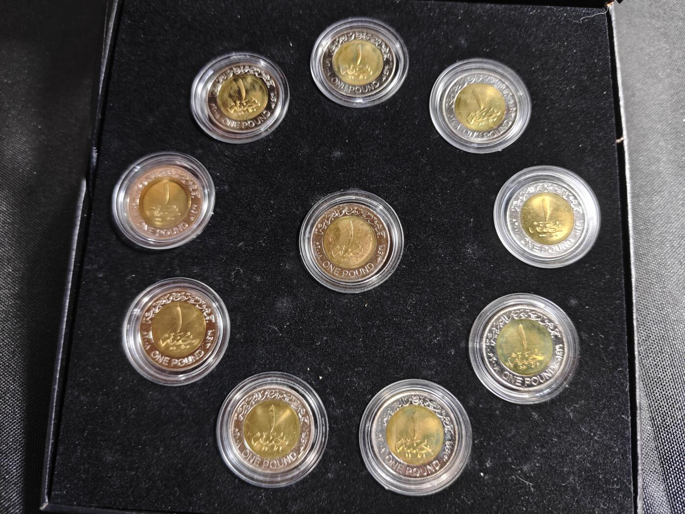 KK钱币收藏小铺   套币 批量/好品散币专场 2月预留时间 周末发货  埃及1镑双色币10枚 二次创作套币