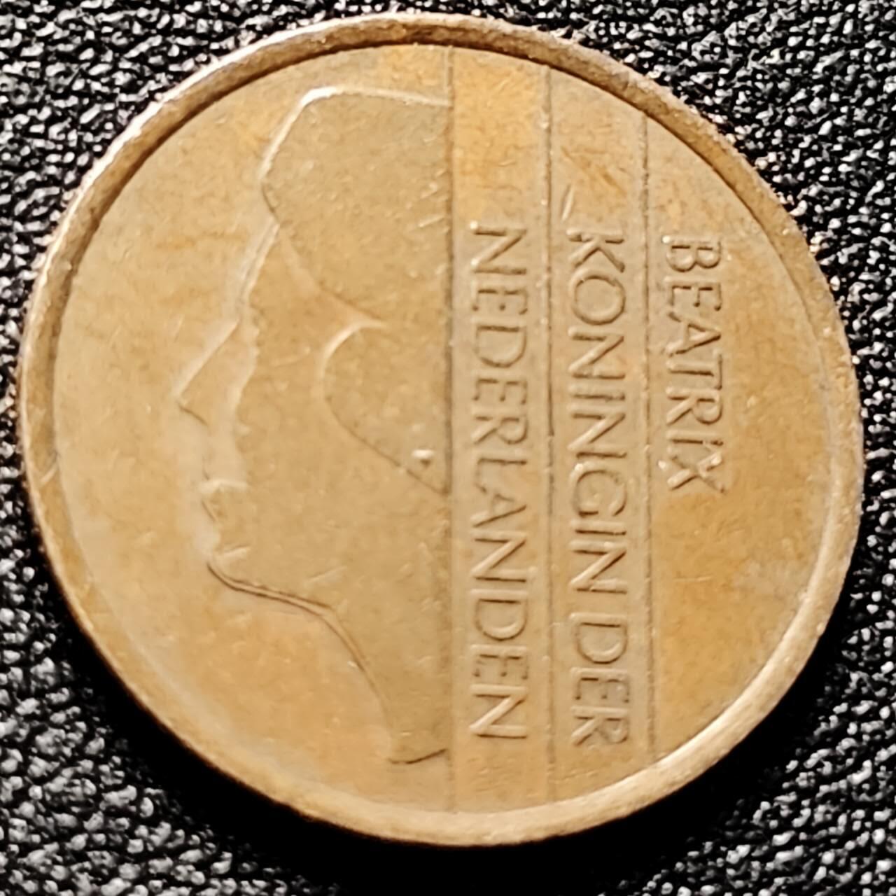 泉币菌-第203场-本场拍品多 请提前出价（正月十五统一发货） 。