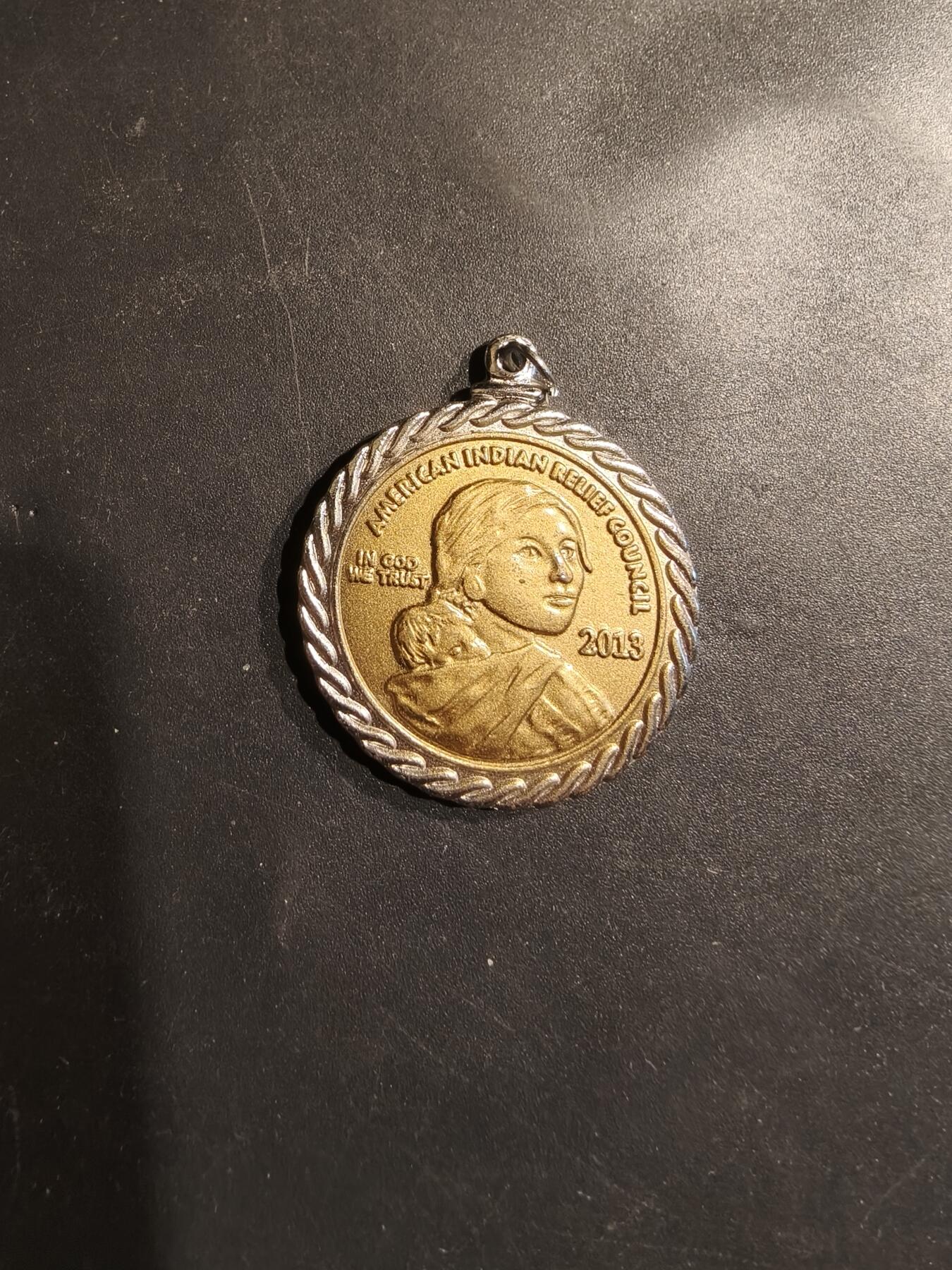 老王徽章第185期 美国印第安人救济协会纪念章