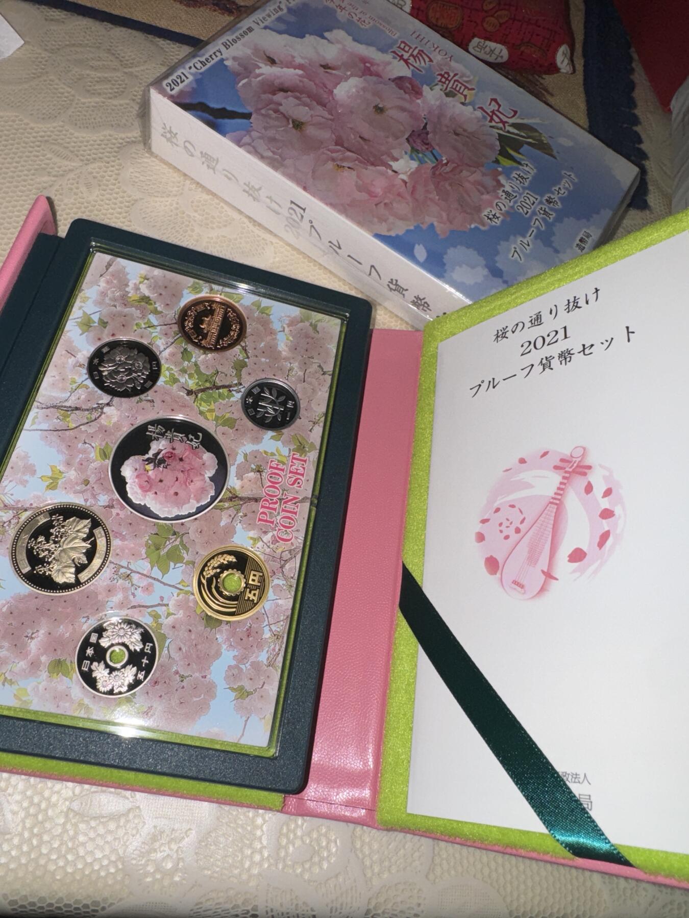 日本各大系列精装纪念套币 樱花套币（杨贵妃）