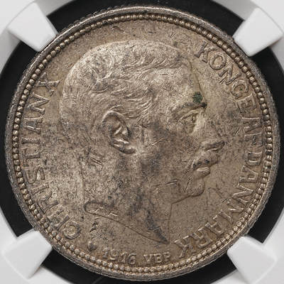修遠堂世界钱币第106期，请看参拍说明 - NGC MS62 1916年丹麦海豚2克朗银币 流通克朗MS较少见