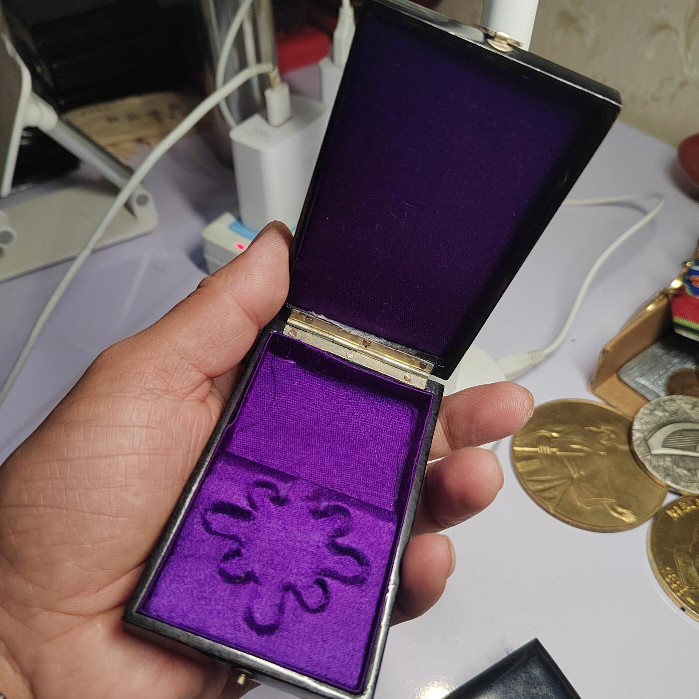 PCAI钱币  2-766  证章纪念章小专场 日本奖勋章空盒