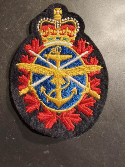 老王徽章第185期 - 加拿大三军联合作战司令部臂章