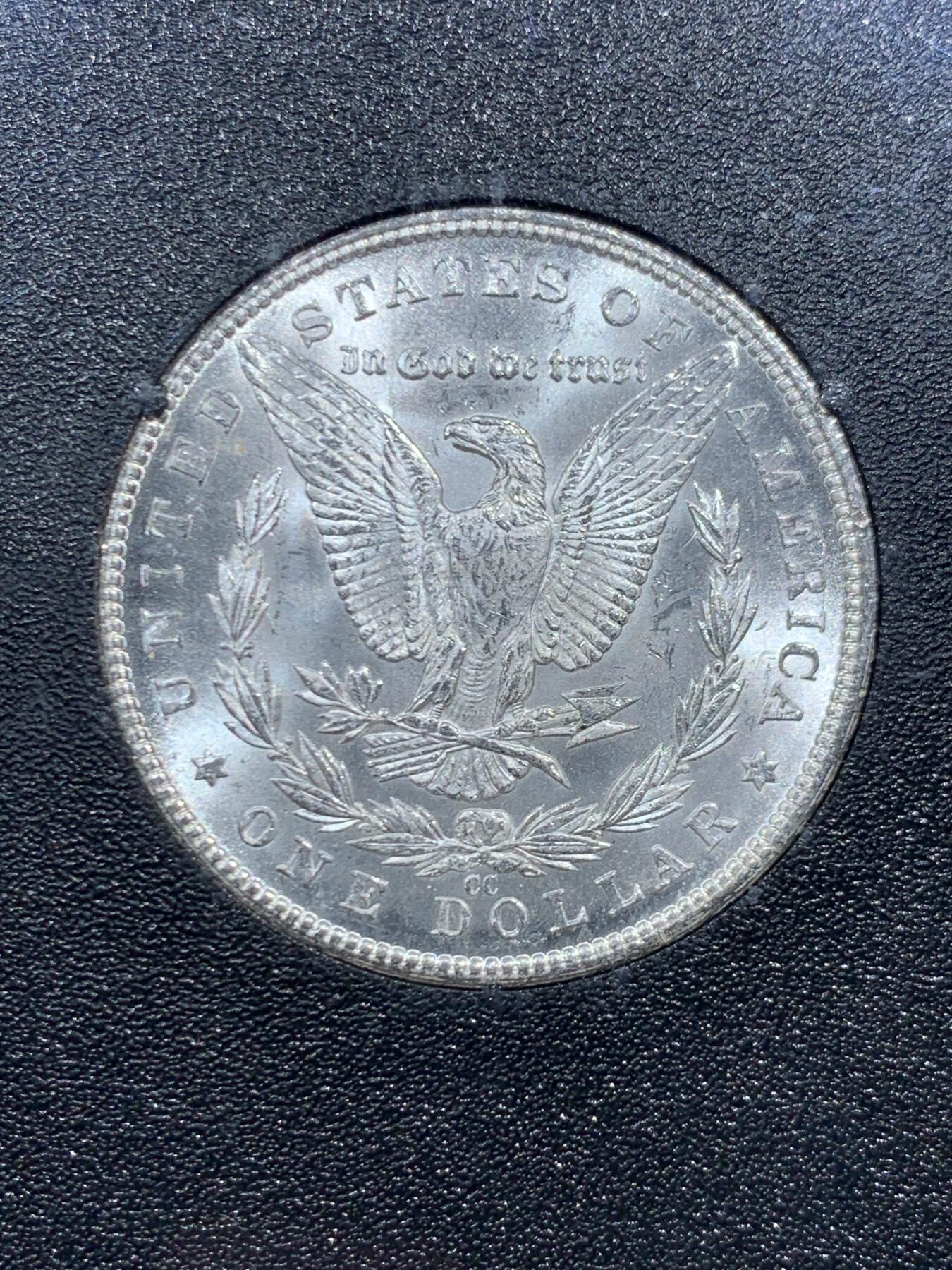 《竞宝斋》第466场 周日，周一 2场连拍 （全场包邮）欢迎送拍 NGC MS65 美国 1884 CC 摩根 GSA 稀有卡森厂 绝版大封装 十字转光 品相极佳 上65分难得