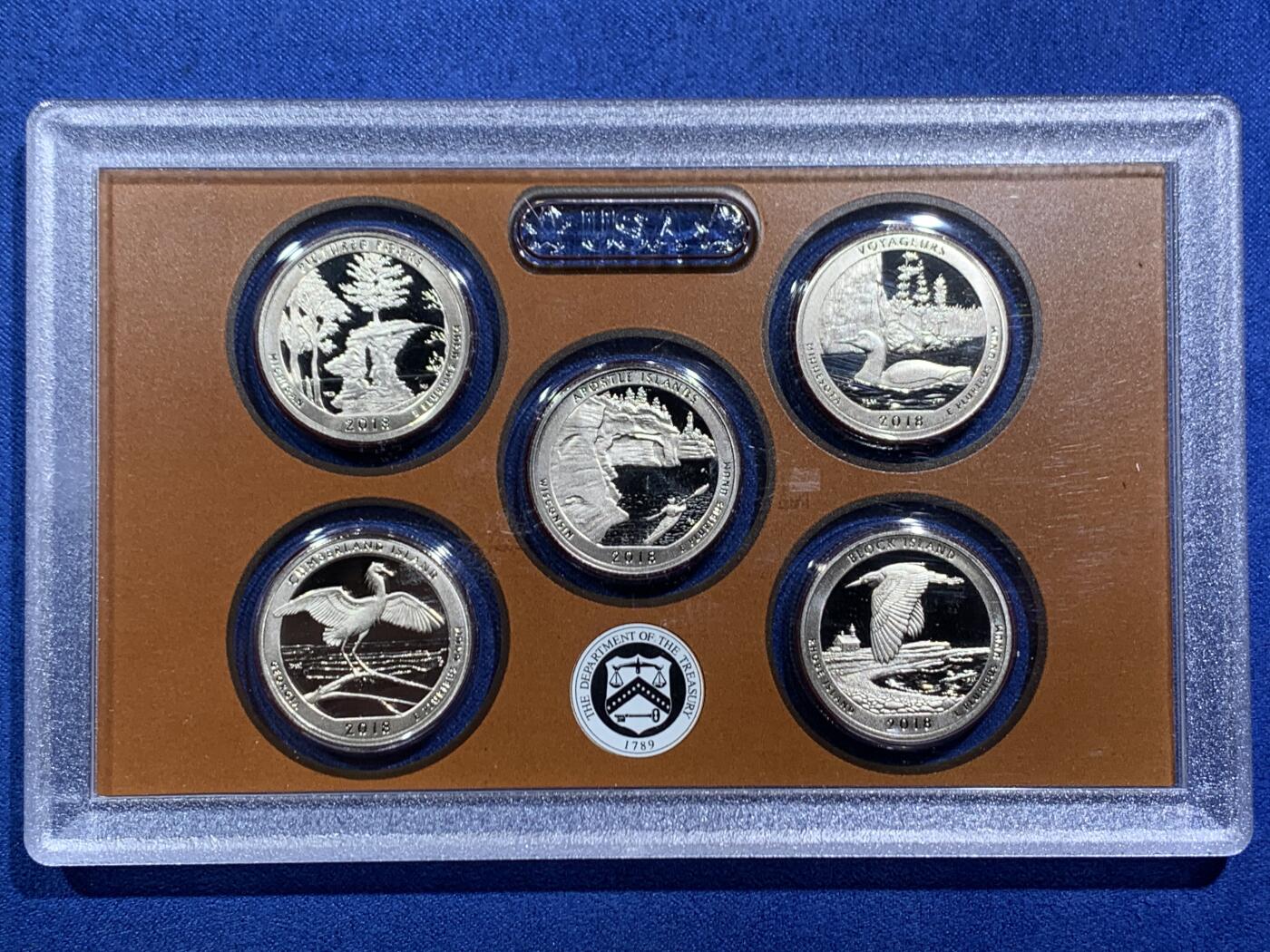 《竞宝斋》第466场 周日，周一 2场连拍 （全场包邮）欢迎送拍 美国2018年华盛顿头像25分五枚装精制币 带证书