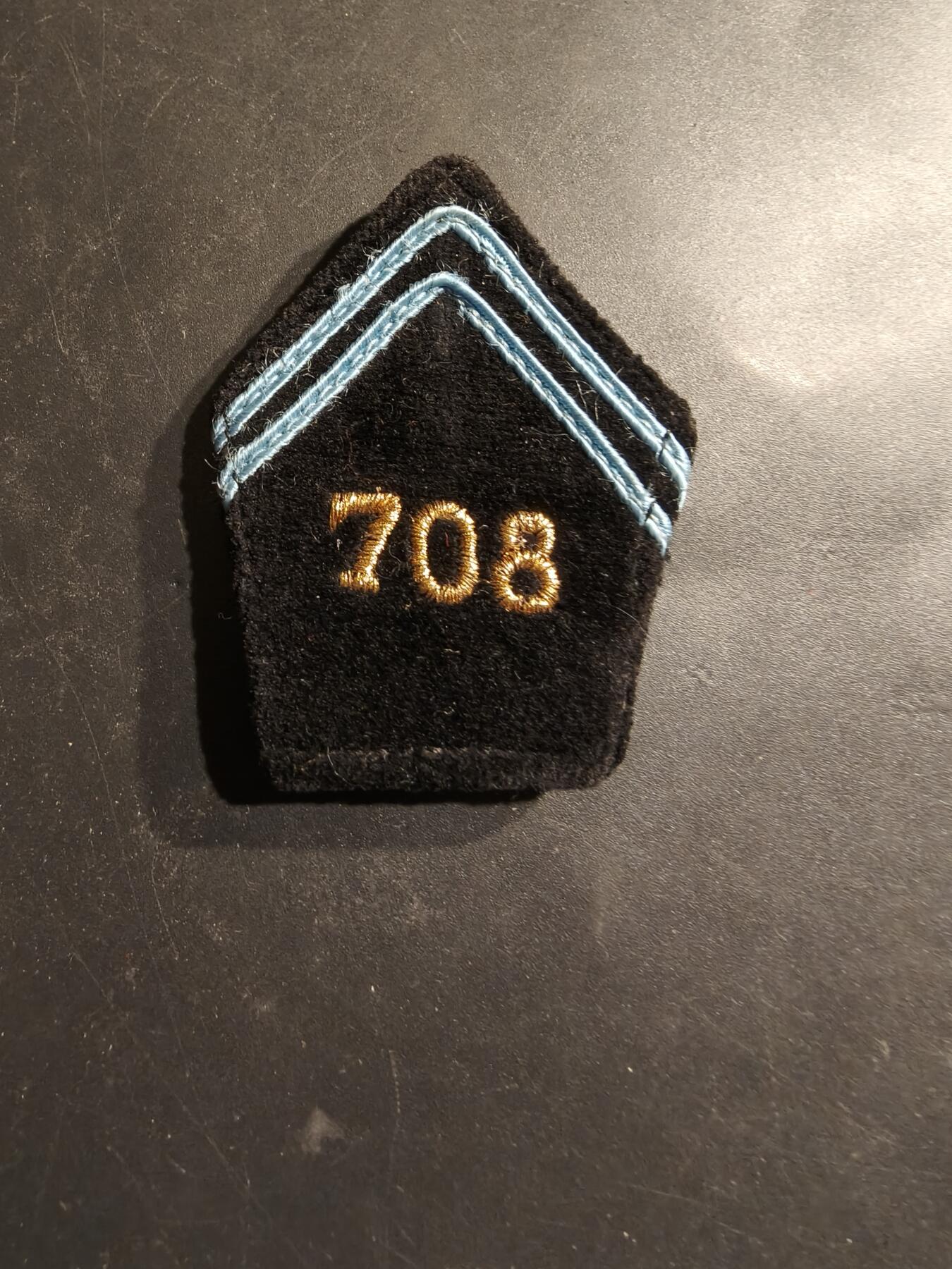 老王徽章第185期 法国陆军第708通信团臂章