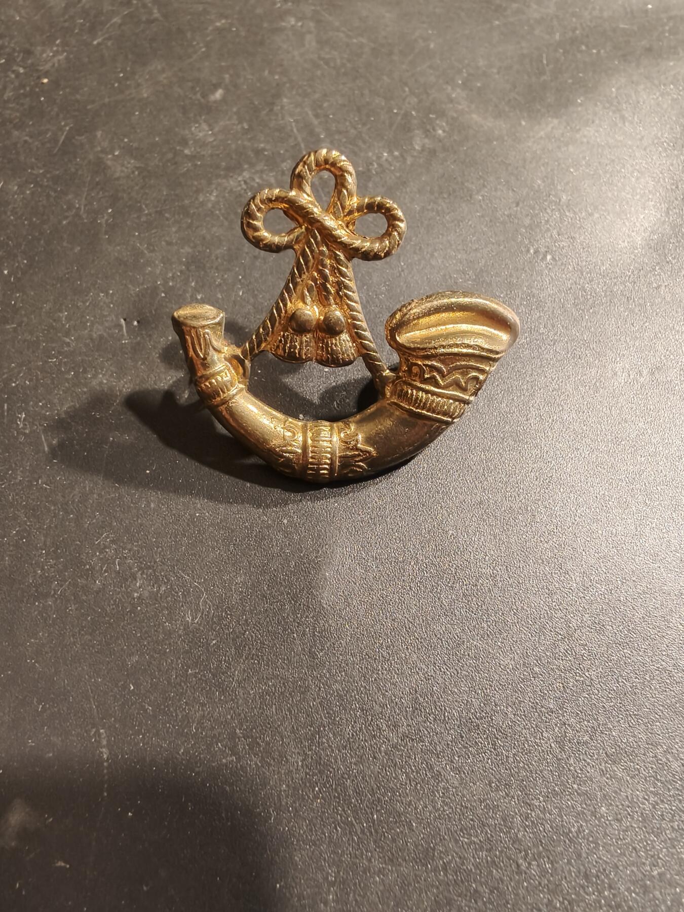 老王徽章第185期 英国牛津&白金汉郡步兵团帽徽    一战时期