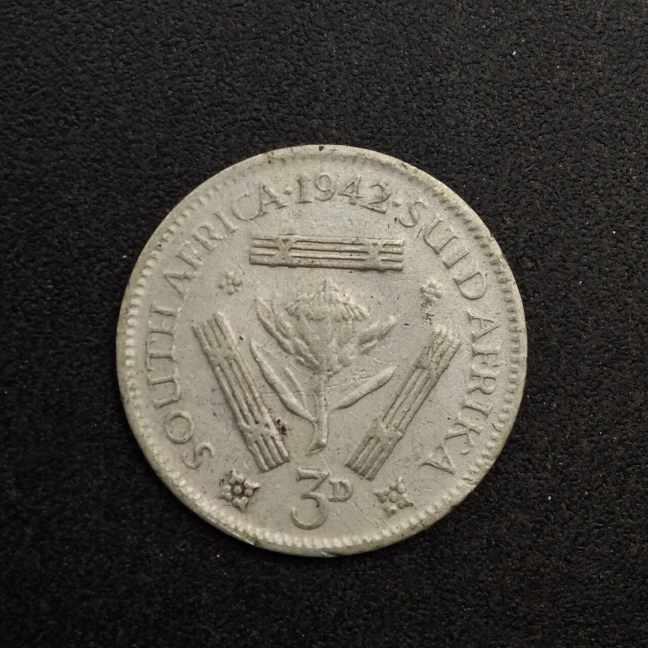 【淘币小摊】实时拍第八百七十四拍   银币散币场    每周一统一发货 南非1942年乔治六世3便士银币