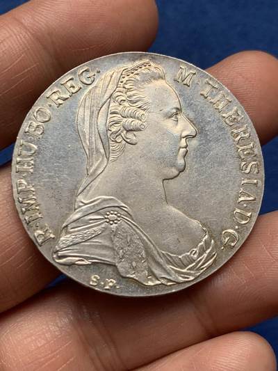 《竞宝斋》第466场 周日，周一 2场连拍 （全场包邮）欢迎送拍 - 全新品相 奥地利 1780年（后铸）大奶妈银币