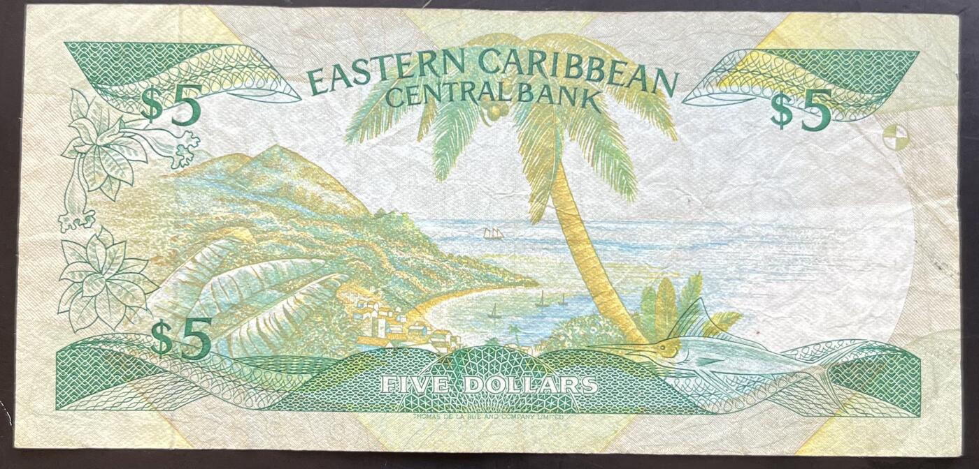 小福收藏拍卖第201期 流通品相裸钞 特惠场 本场拍卖美洲大洋洲非洲亚洲纸币【佣金仅收2% 不设最低佣金 全场包邮】 东加勒比 L 圣卢西亚 少见国别 1985年 5元 