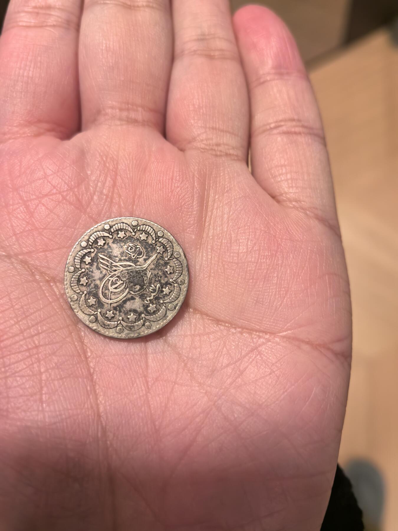 欧洲铜章和回流杂项第一场 一枚奥斯曼帝国阿卜杜勒-哈米德二世时期的5 Kurus（库鲁什）银币，发行国：奥斯曼帝国（今土耳其） 苏丹：阿卜杜勒-哈米德二世（1876–1909年在位）5 Kurus银币，银量 83.0% 。