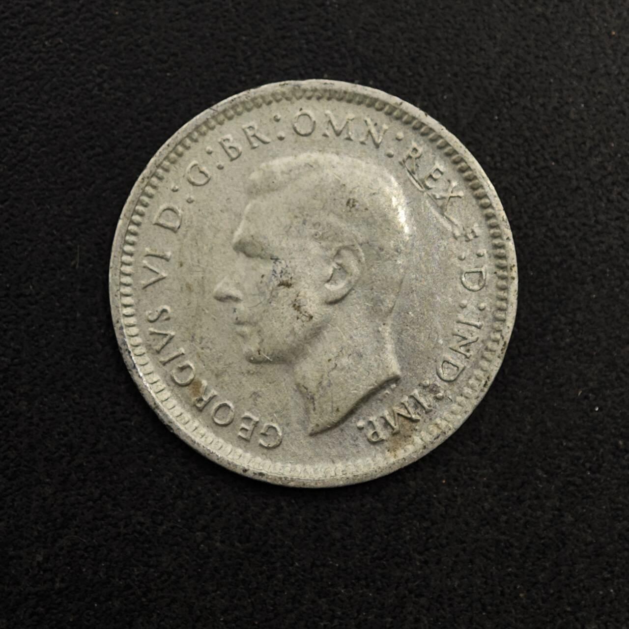 【淘币小摊】实时拍第八百七十四拍   银币散币场    每周一统一发货 澳大利亚1942年乔治六世3便士银币