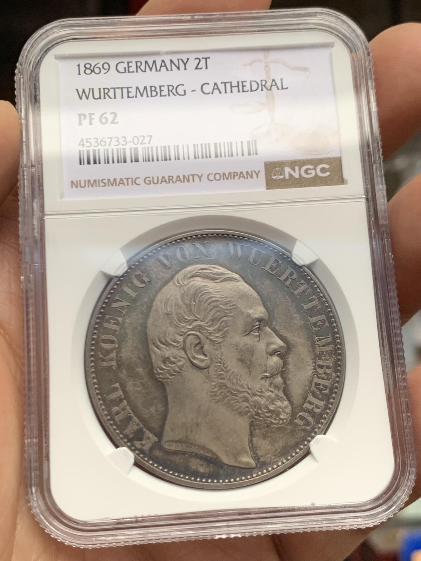 《竞宝斋》第466场 周日，周一 2场连拍 （全场包邮）欢迎送拍 NGC PF62 德国 精制符腾堡王国1869年乌尔姆大教堂2泰勒银币，正面帶五彩包浆，1869年比1871年的少,僅發行1776枚