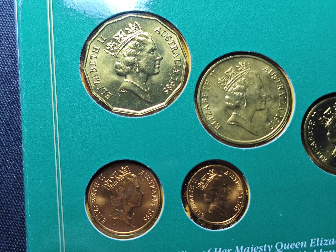 KK钱币收藏小铺   套币 批量/好品散币专场 2月预留时间 周末发货  1985澳大利亚大小面值清年套币