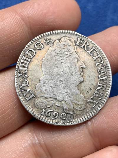 《竞宝斋》第466场 周日，周一 2场连拍 （全场包邮）欢迎送拍 - 法国1690年路易十四半埃居银币 少见面值 细节好 老包浆漂亮