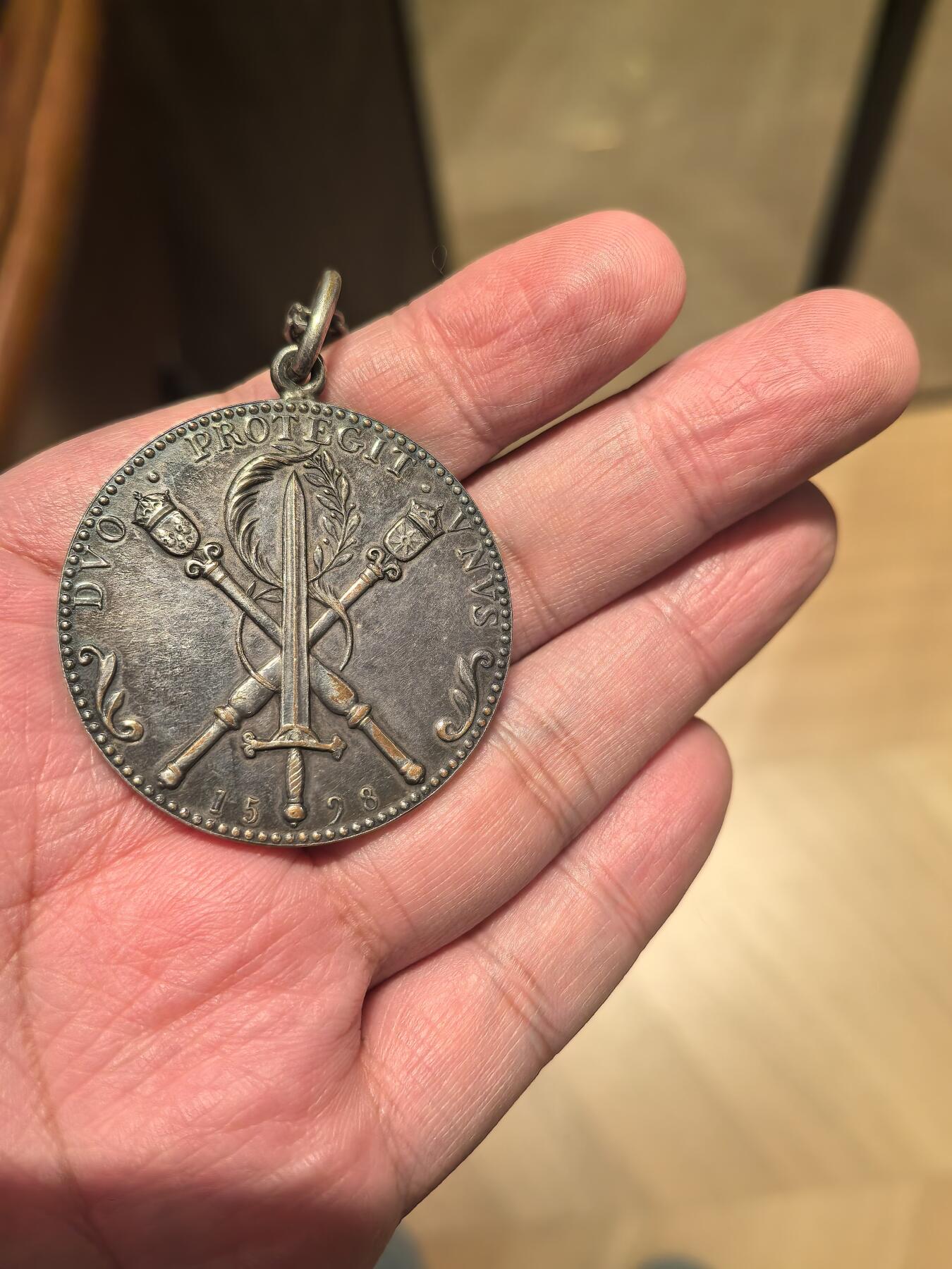 欧洲铜章和回流杂项第一场 法国亨利四世“两王国统一”镀银青铜纪念章（1598年复刻版