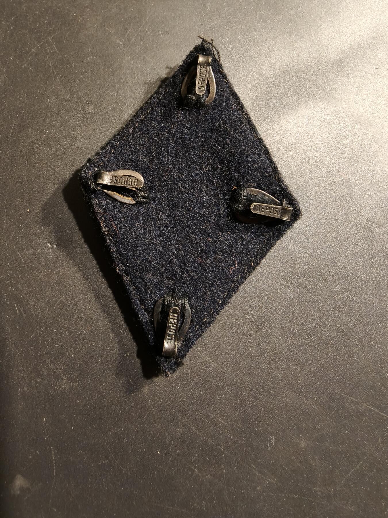 老王徽章第185期 法国陆军第40通信团臂章