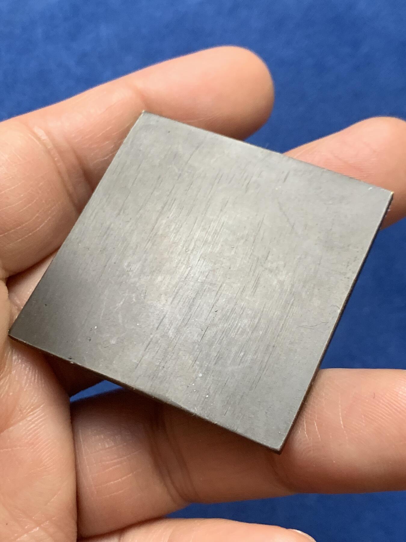 《竞宝斋》第466场 周日，周一 2场连拍 （全场包邮）欢迎送拍 母爱 方型铜章 《爱，永不止息》 法国章牌大师亨利·德罗普西（Henri Dropsy，1885-1969）著名作品，用于记录儿子Serge的成长。极为少见。直径：42mm，重量：40.1g。