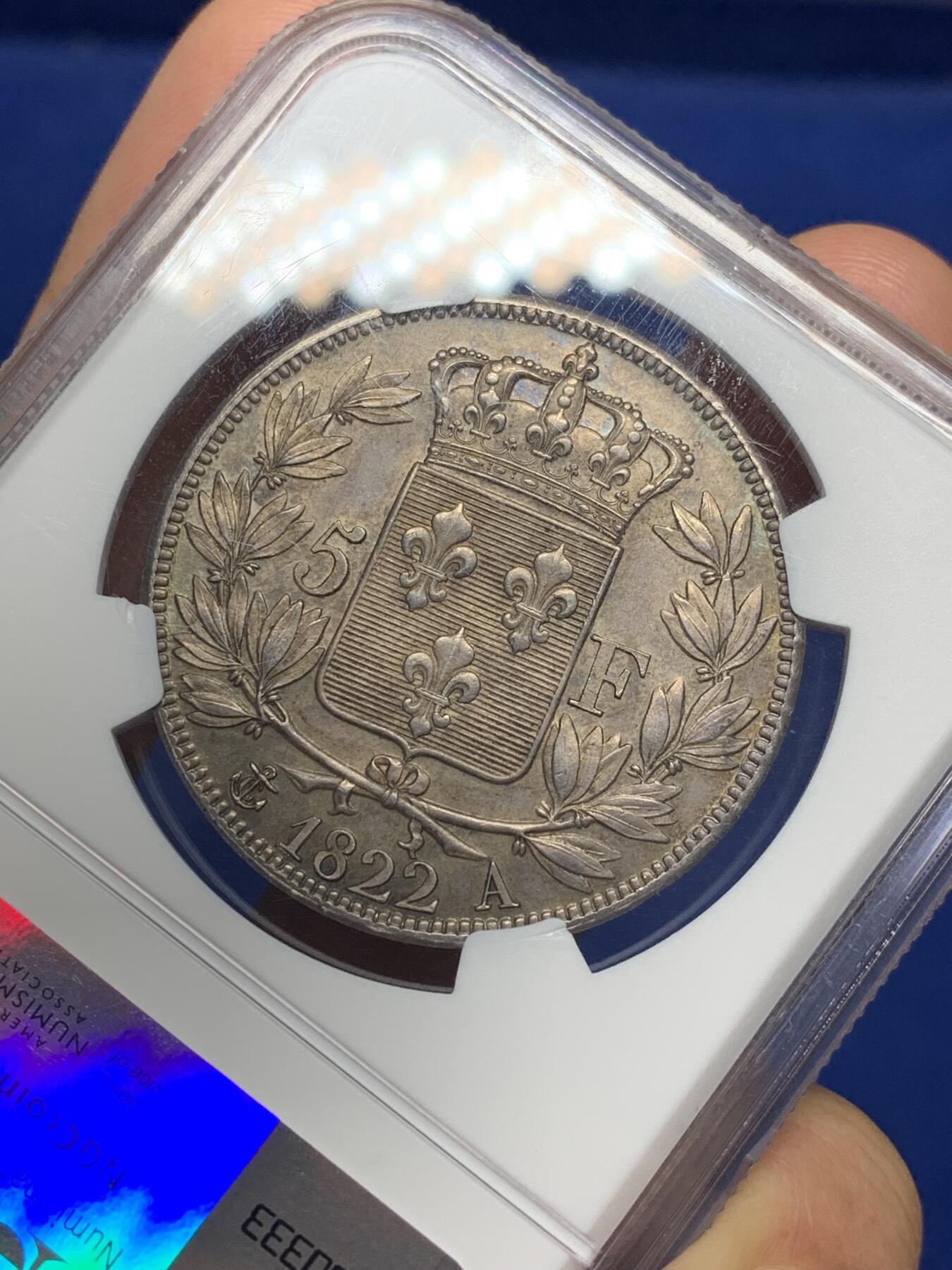 《竞宝斋》第466场 周日，周一 2场连拍 （全场包邮）欢迎送拍 NGC MS63 法国1822年A厂路易十八5法郎银币 彩光 左上角有磕