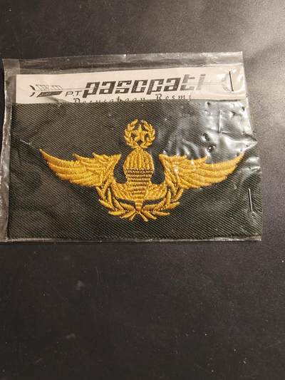 老王徽章第185期 - 印度尼西亚陆军高级伞降技能章