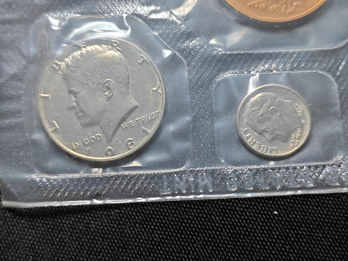 KK钱币收藏小铺   套币 批量/好品散币专场 2月预留时间 周末发货  美国造币厂官方套币 含官方纪念铜章