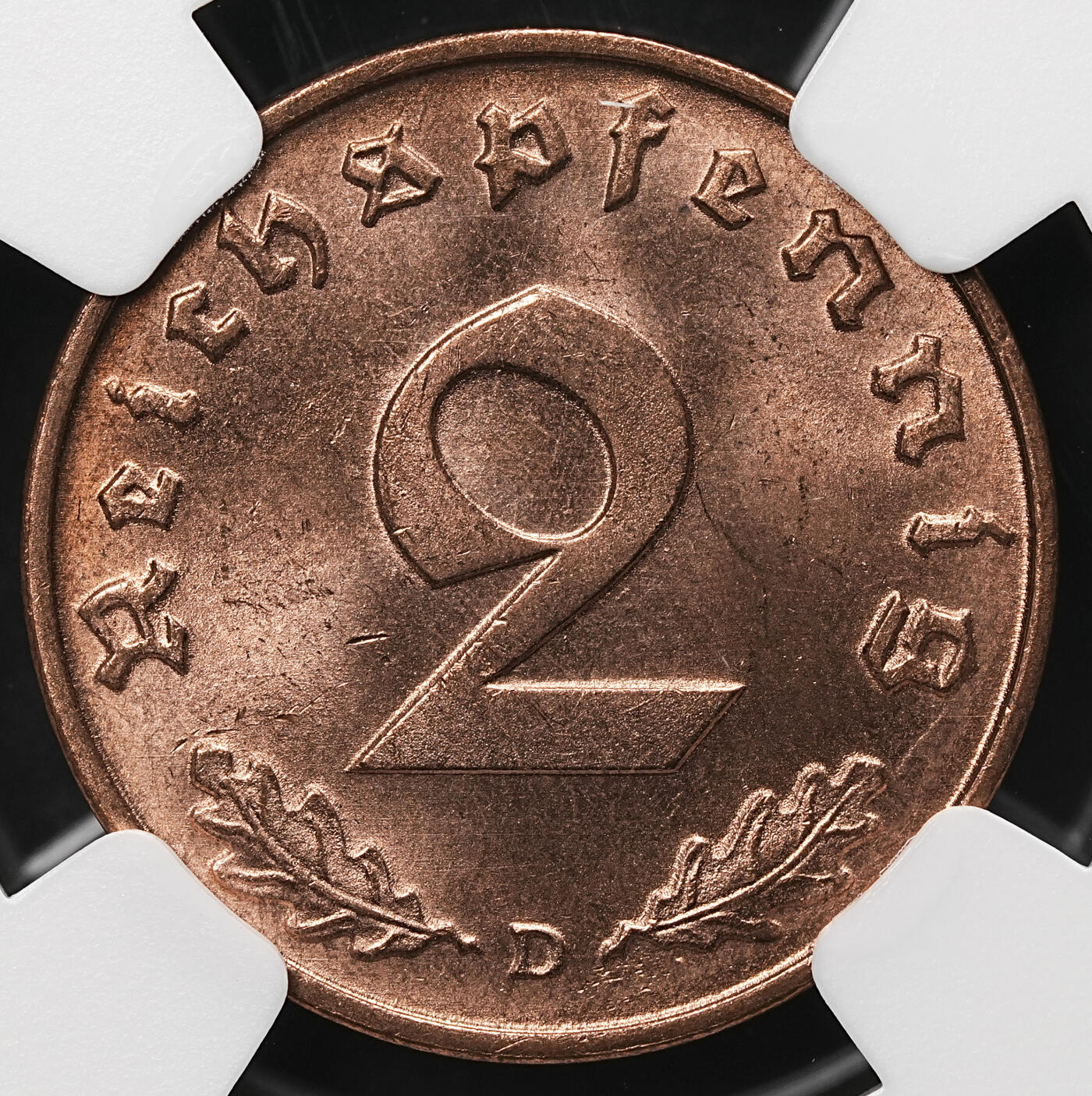 修遠堂世界钱币第106期，请看参拍说明 NGC MS64RD 1939年德国2芬尼铜币 D厂铭，满铜光