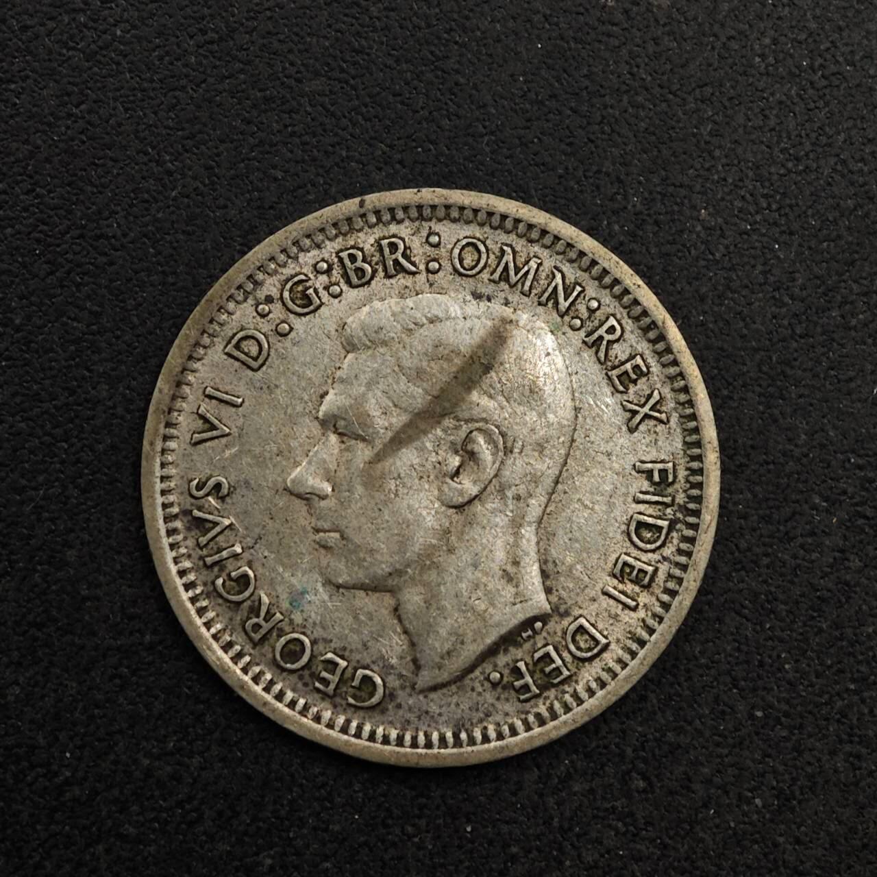 【淘币小摊】实时拍第八百七十四拍   银币散币场    每周一统一发货 澳大利亚1951年乔治六世3便士银币