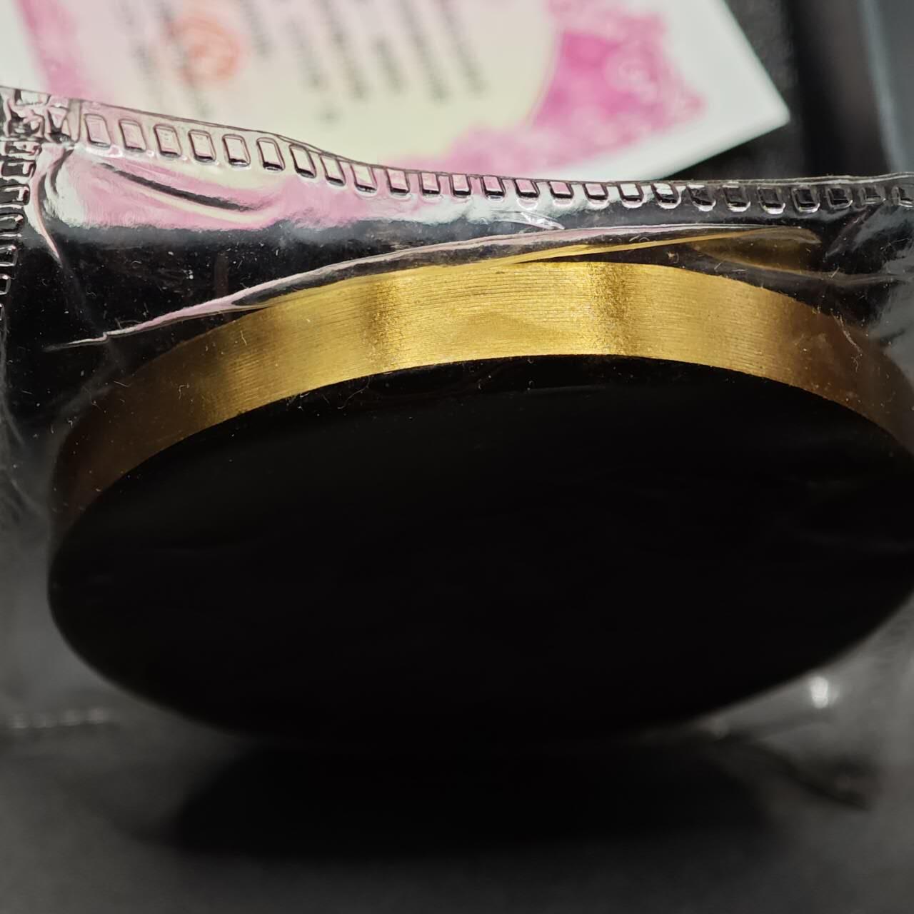 【淘币小摊】实时拍第八百七十三拍   银币套币场    每周一统一发货 中国黄铜纪念章 三十三式观音系列之杨柳观音 直径58mm 上海造币公司制 发行量：6万 带证