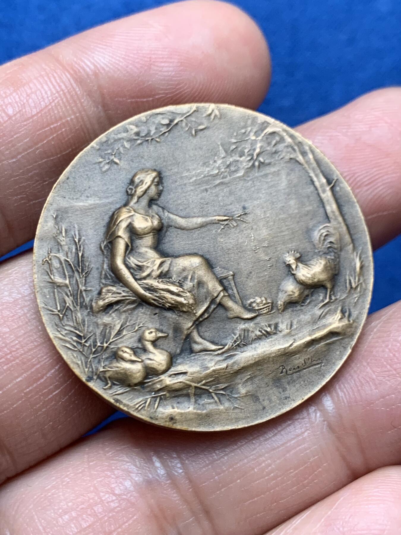 《竞宝斋》第466场 周日，周一 2场连拍 （全场包邮）欢迎送拍 法国农业协会铜章 直径：36mm 重：25.7g 丰饶角铜标